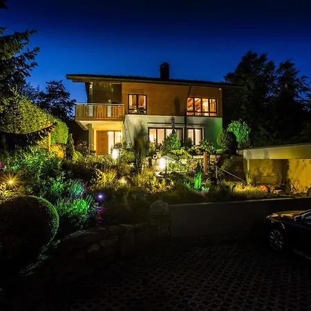 Mit 78qm アパート *